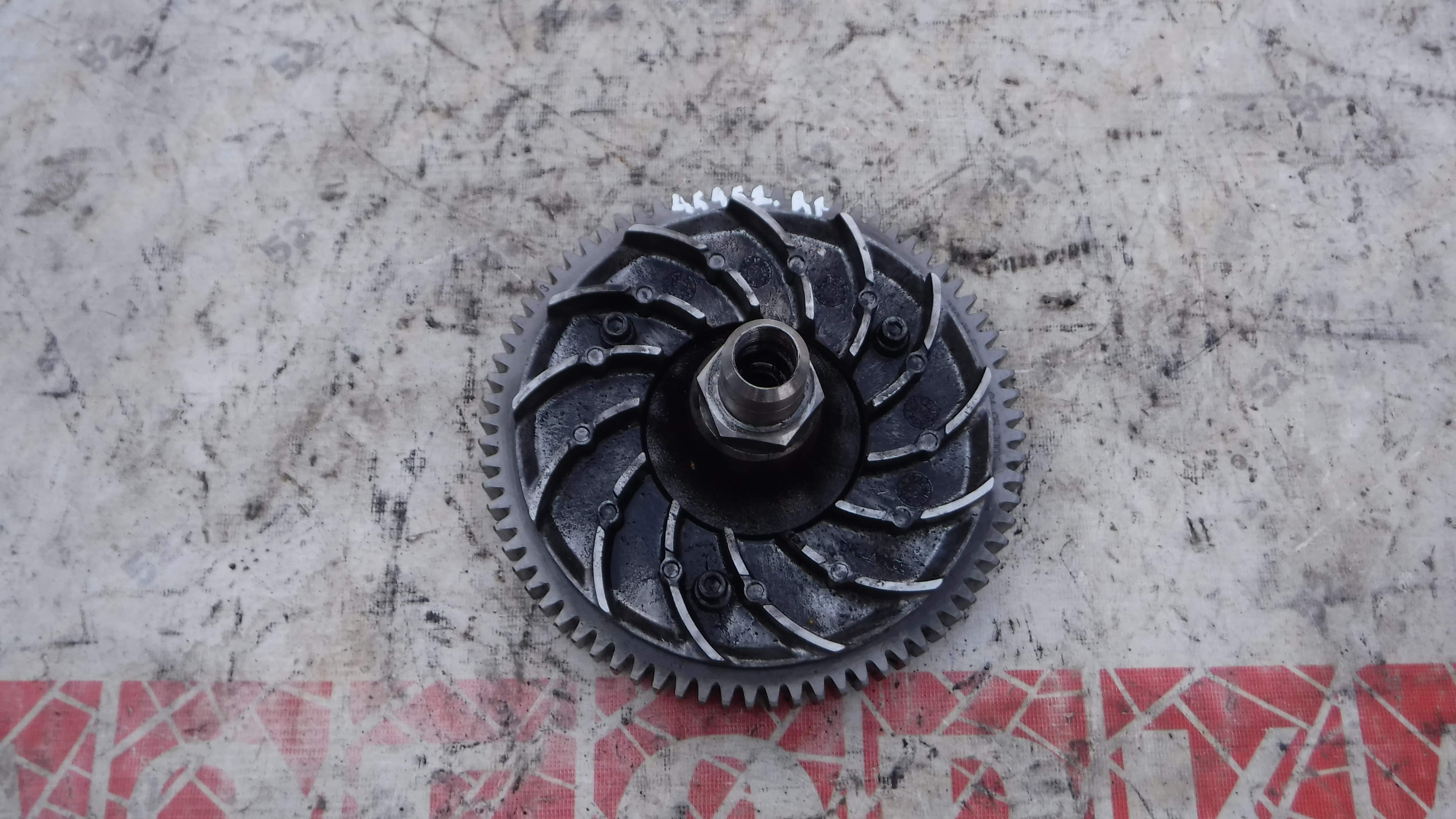 Шестерня привода ТНВД Рено премиум Renault Premium DCI320 2005 5010477000 5010477040